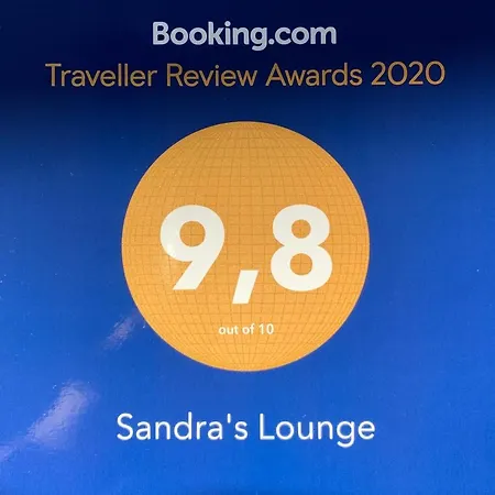 Sandra's Lounge *