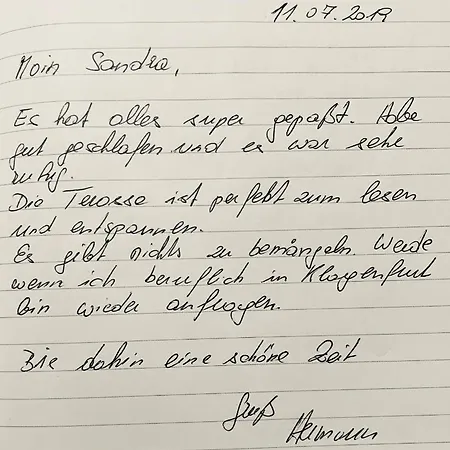 Sandra's Lounge Daire *