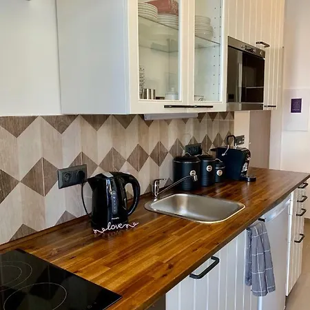 Daire Sandra's Lounge *