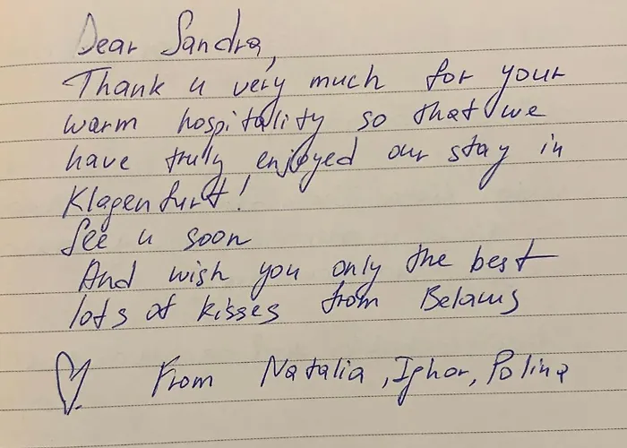 Sandra's Lounge Apartmán *